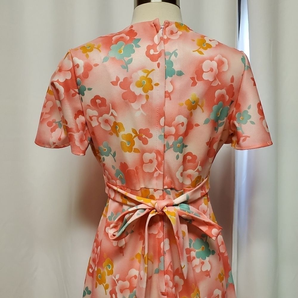 Vintage‎ 70s Boho Hippie Bright Floral V Neckline Tie Back Maxi Dress Medium - Picture 3 of 3